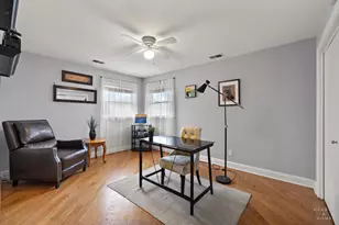 4208 N Keystone Ave, Chicago, IL 60641 - Photo 17