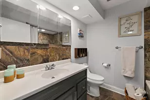 4208 N Keystone Ave, Chicago, IL 60641 - Photo 15