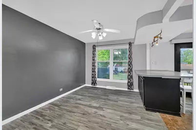 551 Falconridge Way, Bolingbrook, IL 60440 - Photo 7