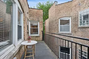 2018 W Farragut Ave, Chicago, IL 60625 - Photo 17