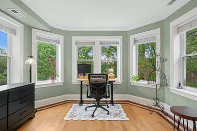 2018 W Farragut Avenue #3, Chicago, IL 60625 - Photo 9