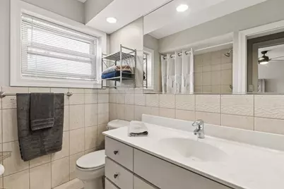 7911 W Rascher Avenue, Chicago, IL 60656 - Photo 23