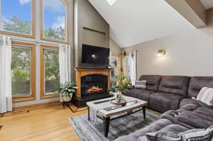 7911 W Rascher Ave, Chicago, IL 60656 - Photo 15