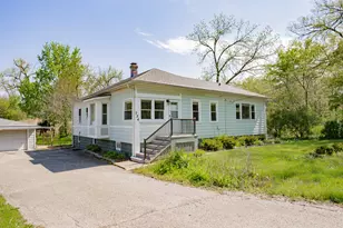 22W724 St Charles Rd, Glen Ellyn, IL 60137 - Photo 1