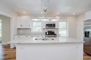 22W724 St Charles Rd, Glen Ellyn, IL 60137 - Photo 7