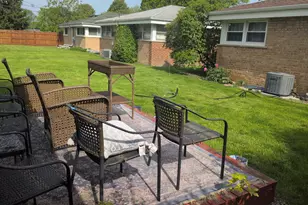 5151 Chase Ave, Skokie, IL 60077 - Photo 19