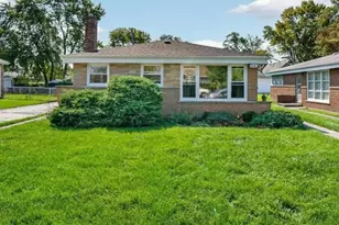 5151 Chase Ave, Skokie, IL 60077 - Photo 1