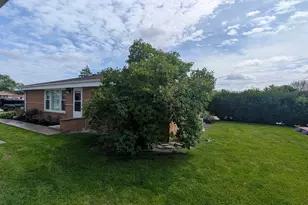 5151 Chase Ave, Skokie, IL 60077 - Photo 21