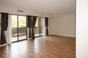 1405 E Central Rd, Arlington Heights, IL 60005 - Photo 5