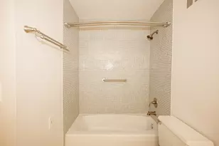 1405 E Central Rd, Arlington Heights, IL 60005 - Photo 11