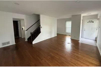 620 Academy Court, Schaumburg, IL 60194 - Photo 3
