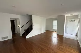 620 Academy Ct, Schaumburg, IL 60194 - Photo 3