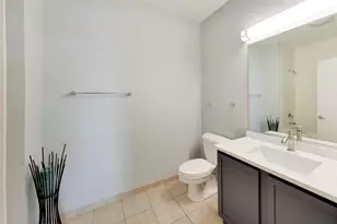 2323 W Pershing Rd, Chicago, IL 60609 - Photo 23