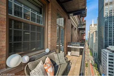 212 W Washington Street #1703, Chicago, IL 60606 - Photo 23