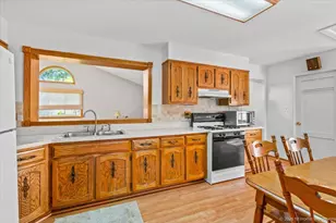 6328 W 85th St, Burbank, IL 60459 - Photo 11