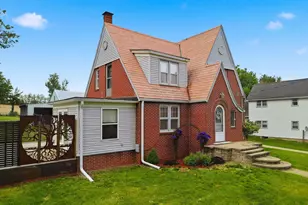 1301 Long St, Dixon, IL 61021 - Photo 3
