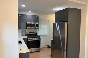 7351 S Whipple St, Chicago, IL 60629 - Photo 3