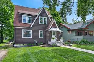 201 S Illinois Ave, Villa Park, IL 60181 - Photo 1