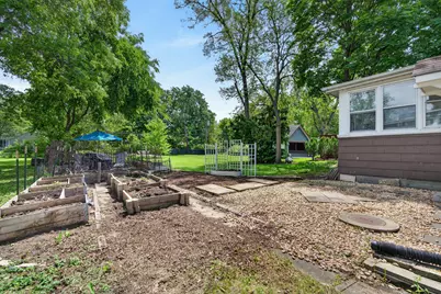 201 S Illinois Avenue, Villa Park, IL 60181 - Photo 17