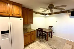 910 Beau Dr, Des Plaines, IL 60016 - Photo 7