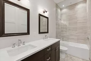 850 W Lill Ave, Chicago, IL 60614 - Photo 17