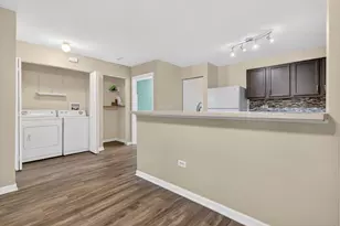 1628 McClure Rd, Aurora, IL 60505 - Photo 17