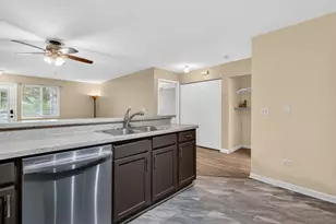 1628 McClure Rd, Aurora, IL 60505 - Photo 23