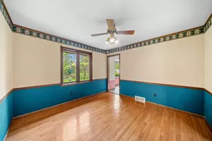 2445 Coach and Surrey Ln, Aurora, IL 60506 - Photo 13