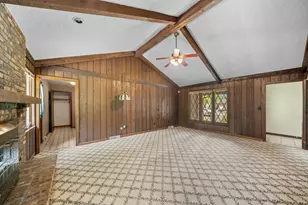 2445 Coach and Surrey Ln, Aurora, IL 60506 - Photo 7