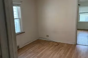 8917 S Ridgeland Ave, Chicago, IL 60617 - Photo 9
