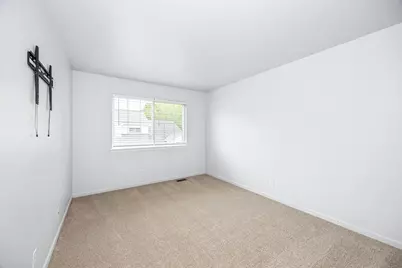 1673 Waterford Road, North Aurora, IL 60542 - Photo 19