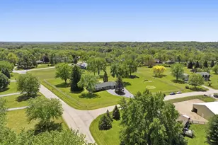 1417 Lee Ln, Spring Grove, IL 60081 - Photo 3