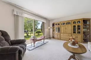 1417 Lee Ln, Spring Grove, IL 60081 - Photo 9