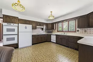 1417 Lee Ln, Spring Grove, IL 60081 - Photo 13