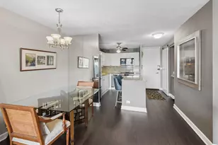 1960 N Lincoln Park West Ave, Chicago, IL 60614 - Photo 7