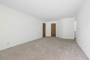 1575 Stonehill Ct, Wheaton, IL 60189 - Photo 5
