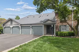 1575 Stonehill Ct, Wheaton, IL 60189 - Photo 1