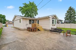 2847 194th St, Lansing, IL 60438 - Photo 23
