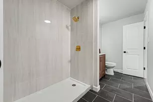 2847 194th St, Lansing, IL 60438 - Photo 11