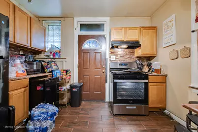 8213 S Indiana Avenue, Chicago, IL 60619 - Photo 7