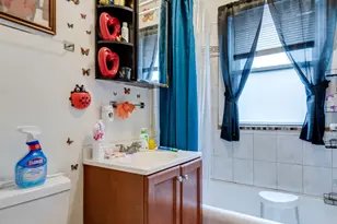 8213 S Indiana Ave, Chicago, IL 60619 - Photo 17
