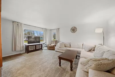613 Garden Walk, Dixon, IL 61021 - Photo 5
