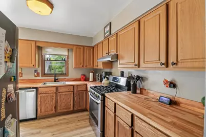 332 Everett Avenue, Crystal Lake, IL 60014 - Photo 7