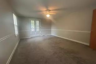 870 Morgan St, Elgin, IL 60123 - Photo 17