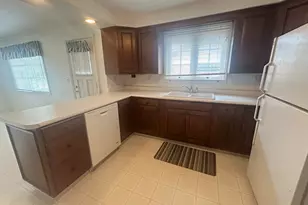870 Morgan St, Elgin, IL 60123 - Photo 7