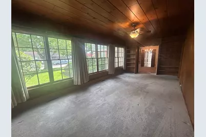870 Morgan Street, Elgin, IL 60123 - Photo 5