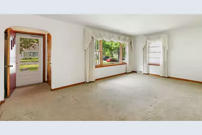 3908 Oak Avenue, McHenry, IL 60050 - Photo 5