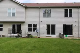 713 Carlisle Dr, Woodstock, IL 60098 - Photo 15