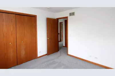 713 Carlisle Drive, Woodstock, IL 60098 - Photo 9
