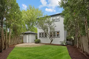 565 Ryan Pl, Lake Forest, IL 60045 - Photo 33